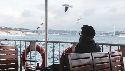 九游下载安装-英超精彩逆转，关键战术调整助力胜利，英超战术分析