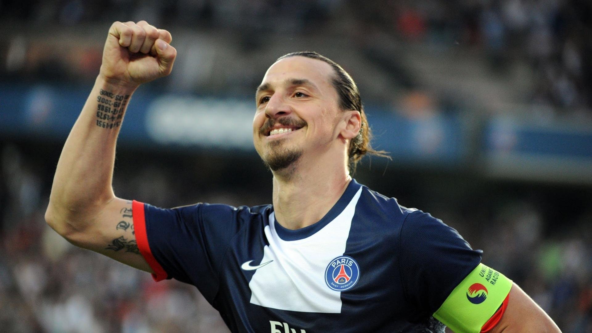 _湖人主场大胜，詹姆斯砍下40分_，湖人官宣詹姆斯